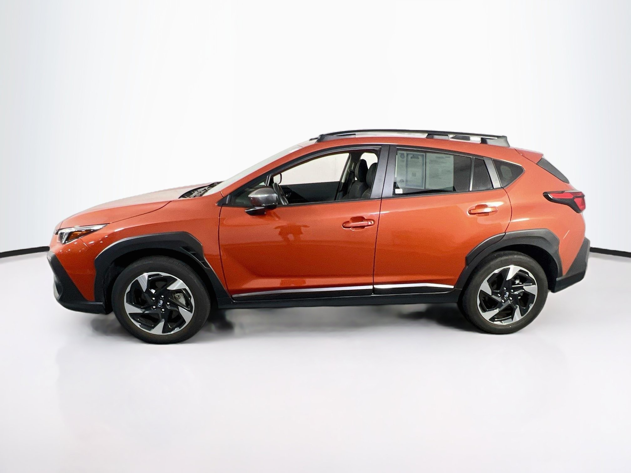 Used 2024 Subaru Crosstrek 2.5i Limited AWD/4WD image 8