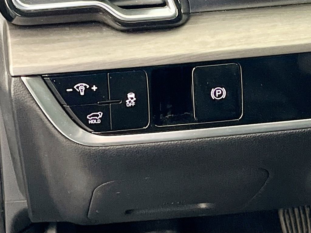 Used 2025 Kia Sportage X-Line w/ Premium Package image 10