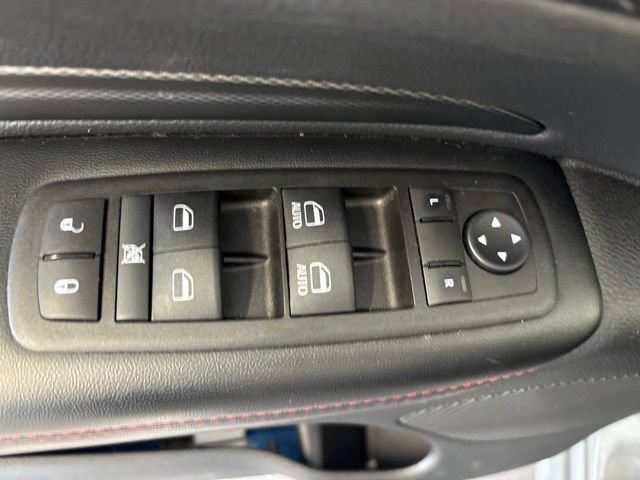 Used 2025 Dodge Durango GT AWD/4WD image 28