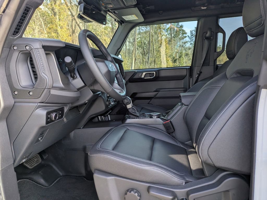 New 2025 Ford Bronco Badlands image 14