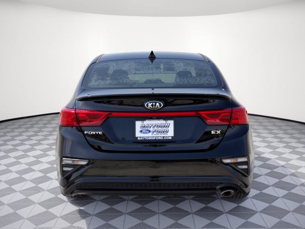Used 2019 Kia Forte EX FWD image 11