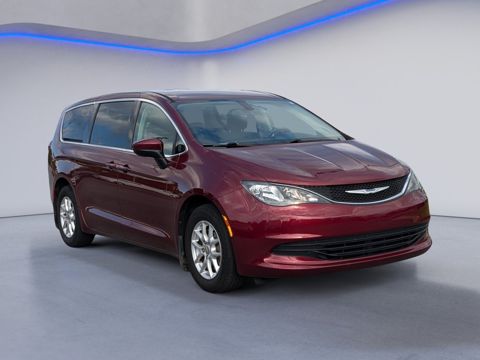 Used 2019 Chrysler Pacifica LX FWD image 5