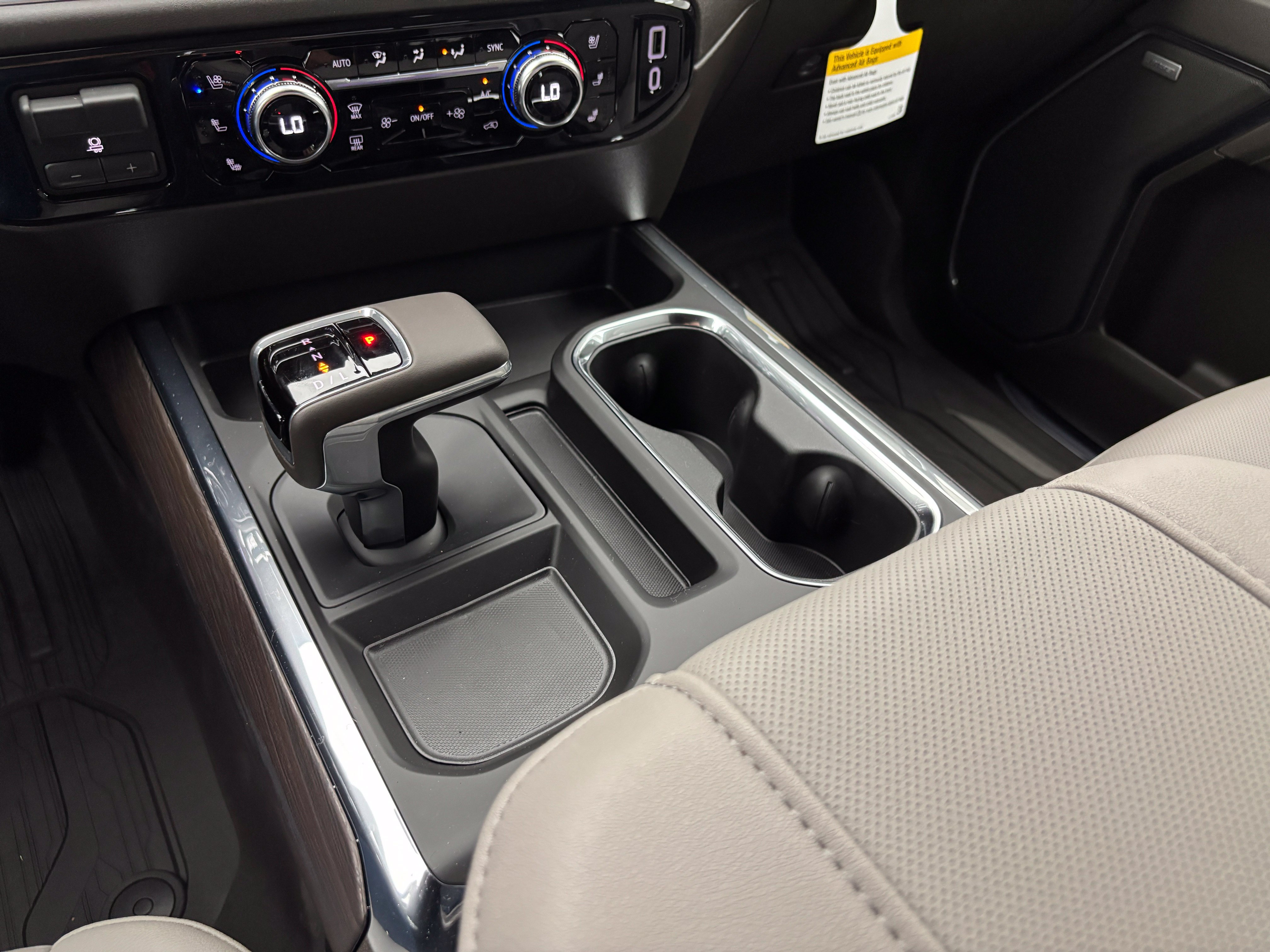 New 2026 GMC Sierra 1500 SLT w/ SLT Premium Package AWD/4WD image 27