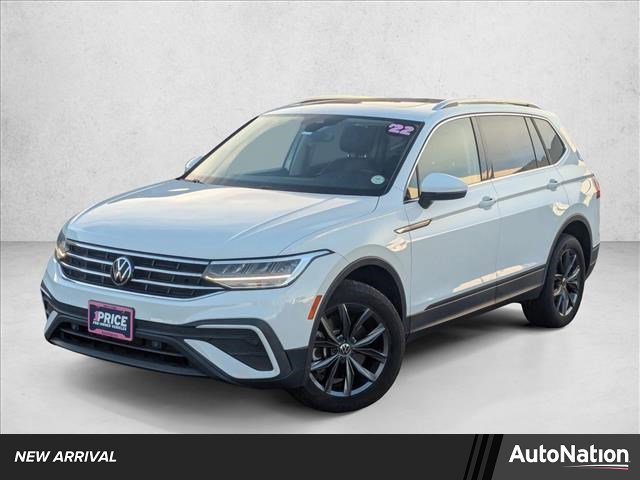 Used 2022 Volkswagen Tiguan SE image 1