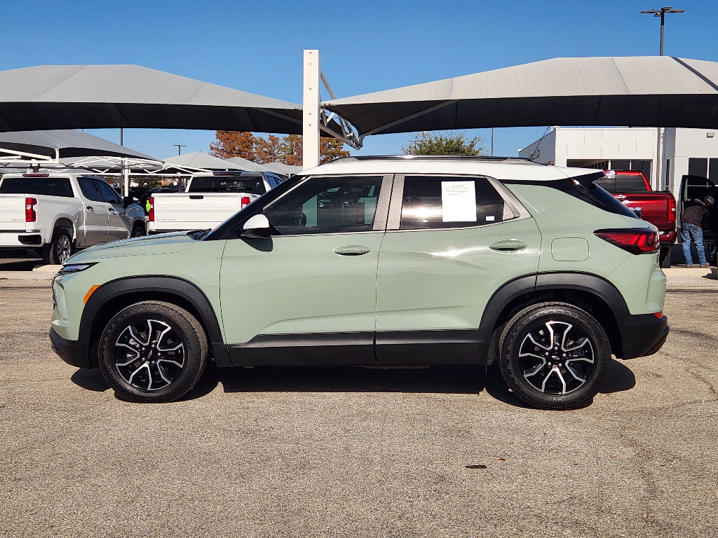 Used 2025 Chevrolet TrailBlazer ACTIV w/ Convenience Package image 4