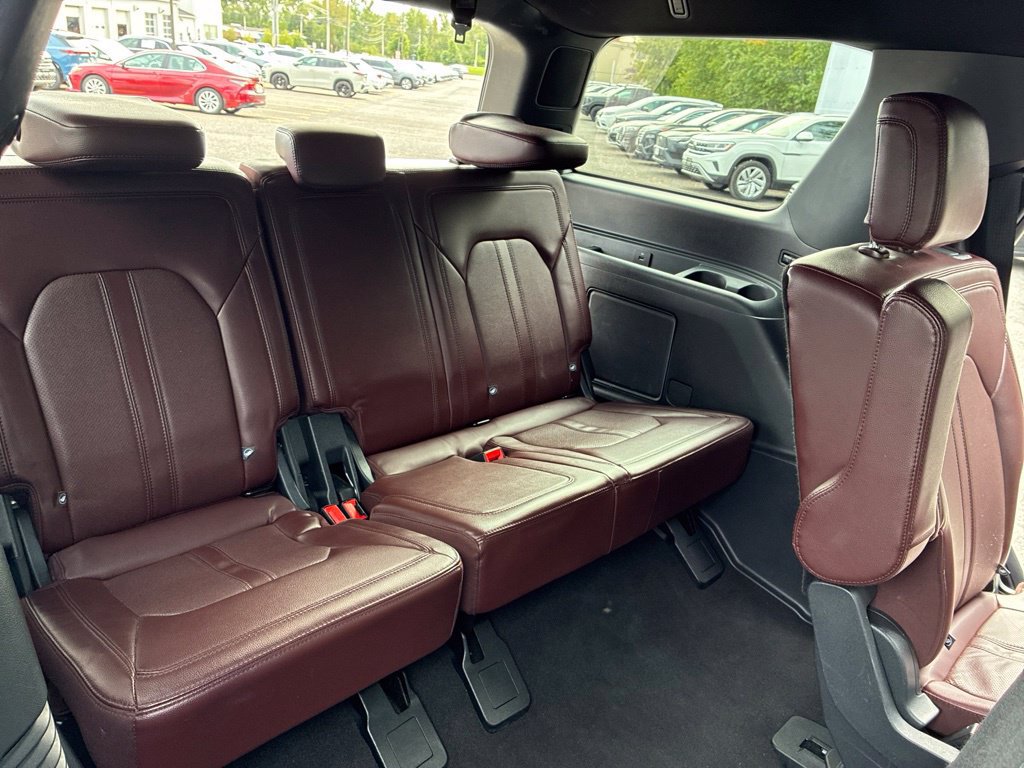 Used 2024 Ford Expedition Limited AWD/4WD image 61