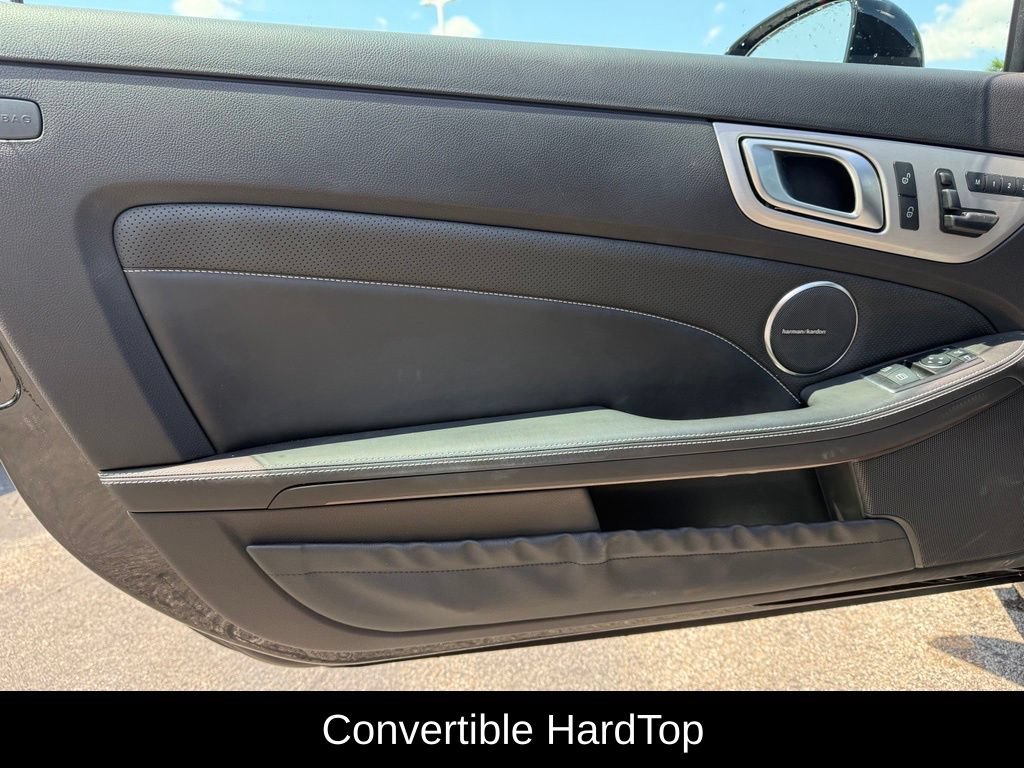 Used 2016 Mercedes-Benz SLK 300 image 6