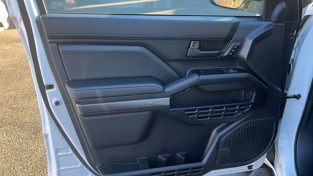 Used 2025 Toyota 4Runner TRD Off-Road Premium image 8