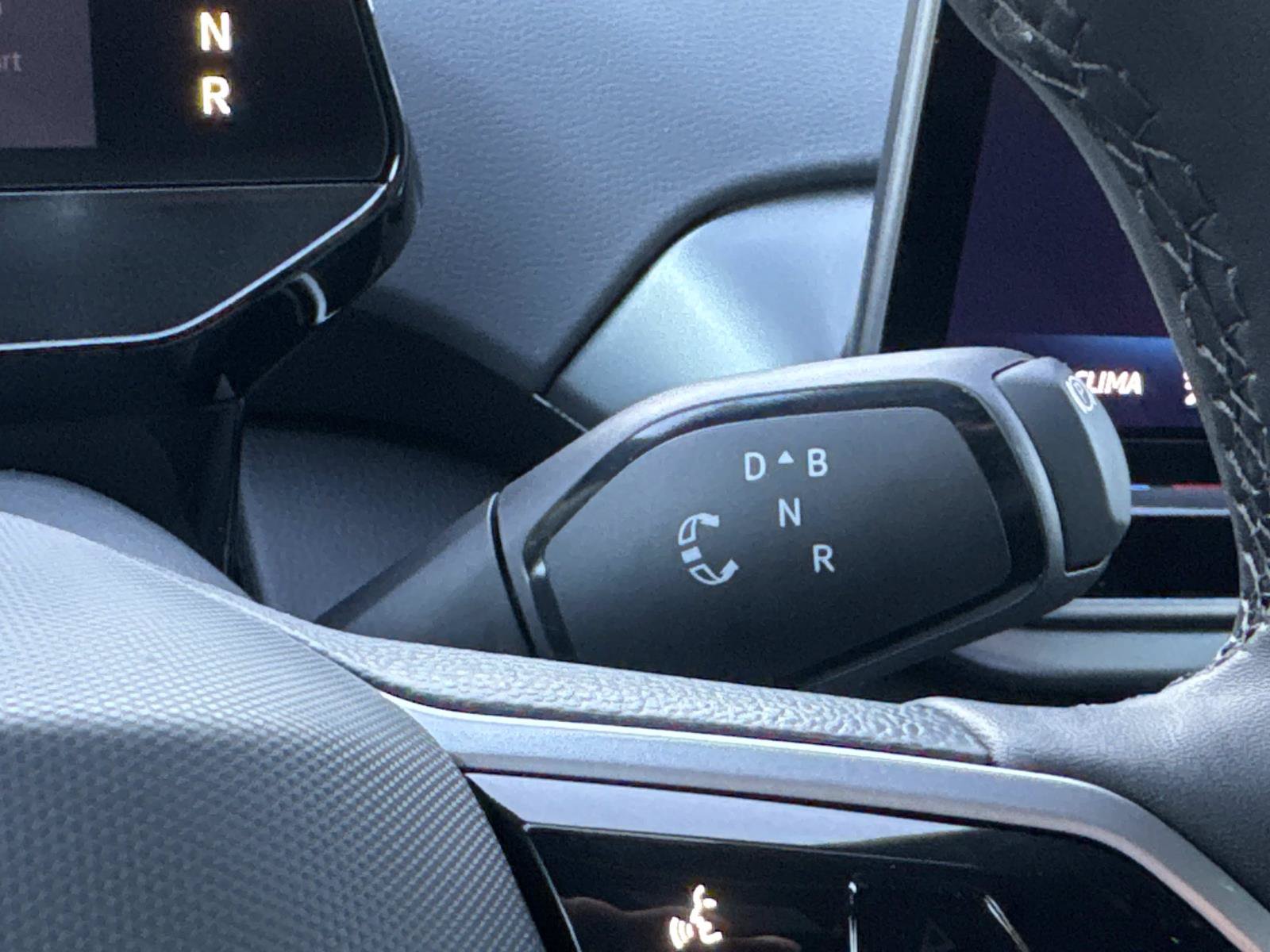 New 2026 Volkswagen ID.4 Pro AWD/4WD image 19