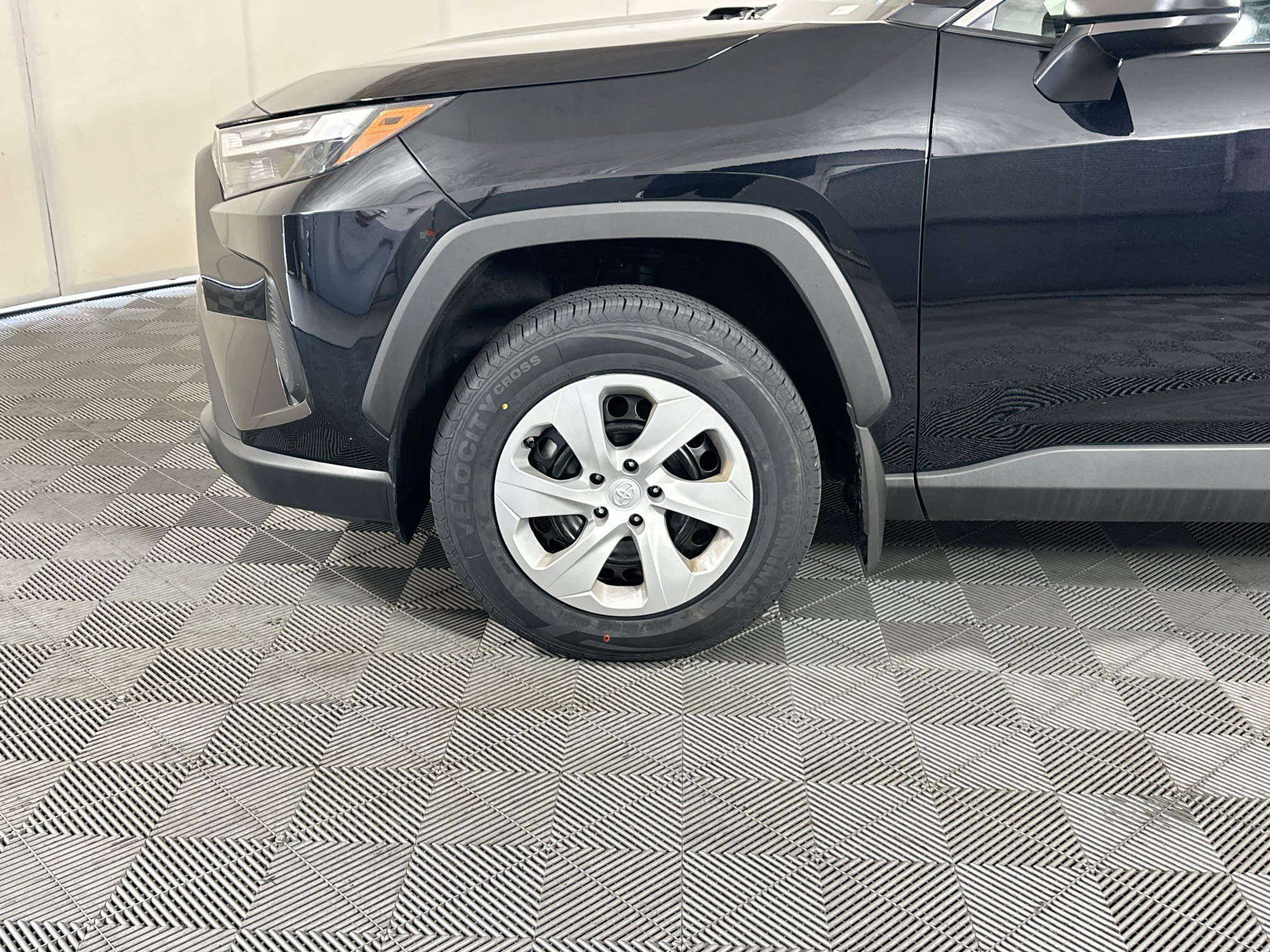 Certified 2025 Toyota RAV4 LE FWD image 11