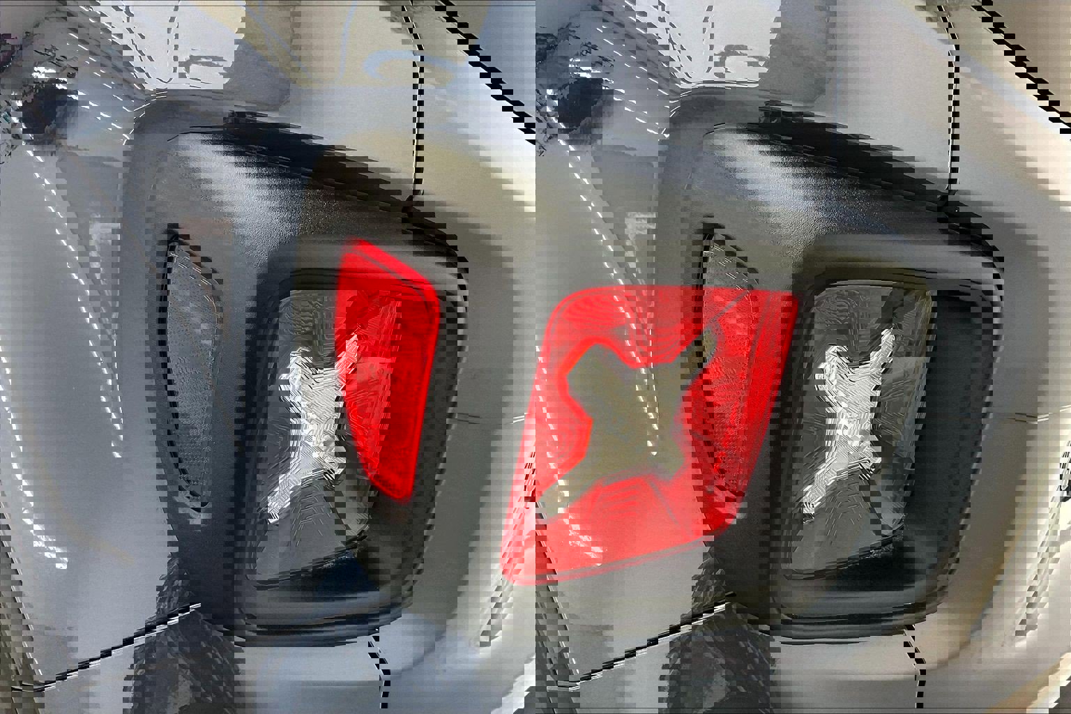 Certified 2023 Jeep Renegade Latitude image 29