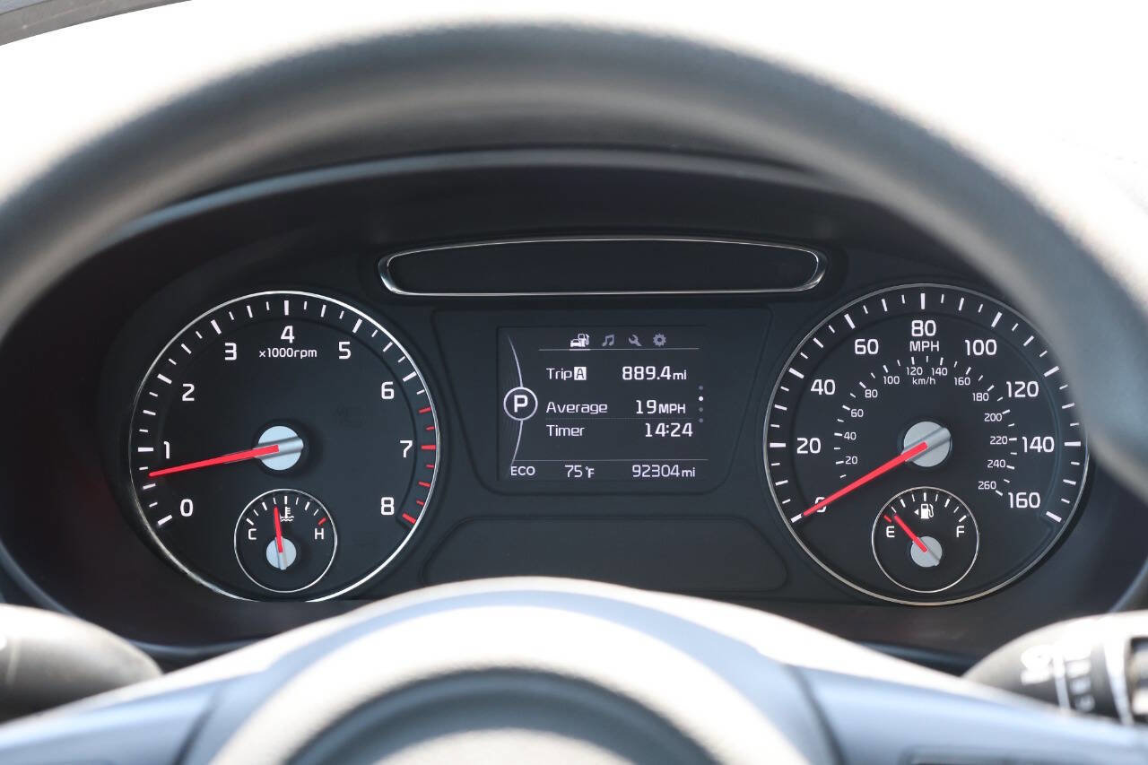 Used 2016 Kia Sorento LX image 19