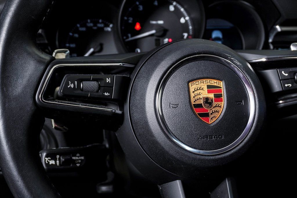 Certified 2024 Porsche Macan w/ Premium Plus Package image 20