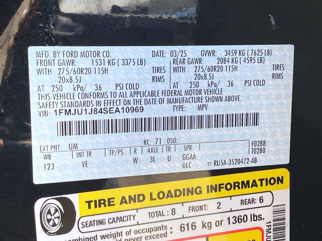 Used 2025 Ford Expedition Active AWD/4WD image 34