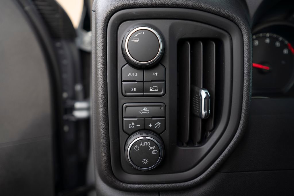 Used 2026 Chevrolet Silverado 1500 W/T w/ WT Value Package image 21