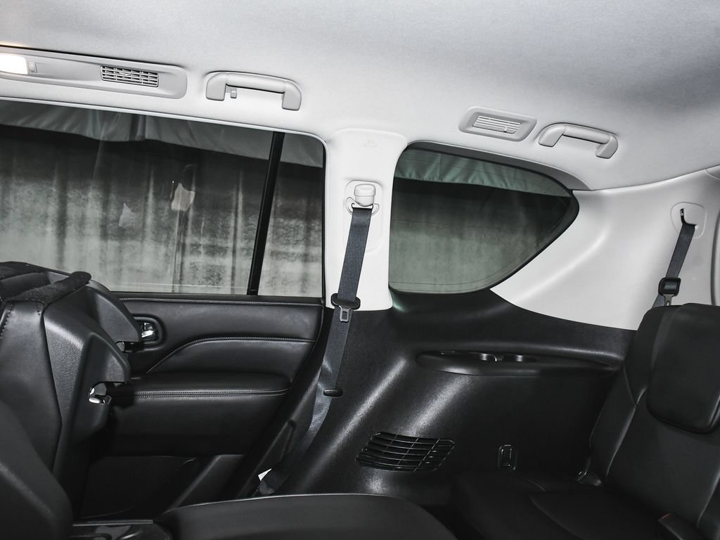 Used 2023 INFINITI QX80 Luxe w/ Cargo Package AWD/4WD image 47