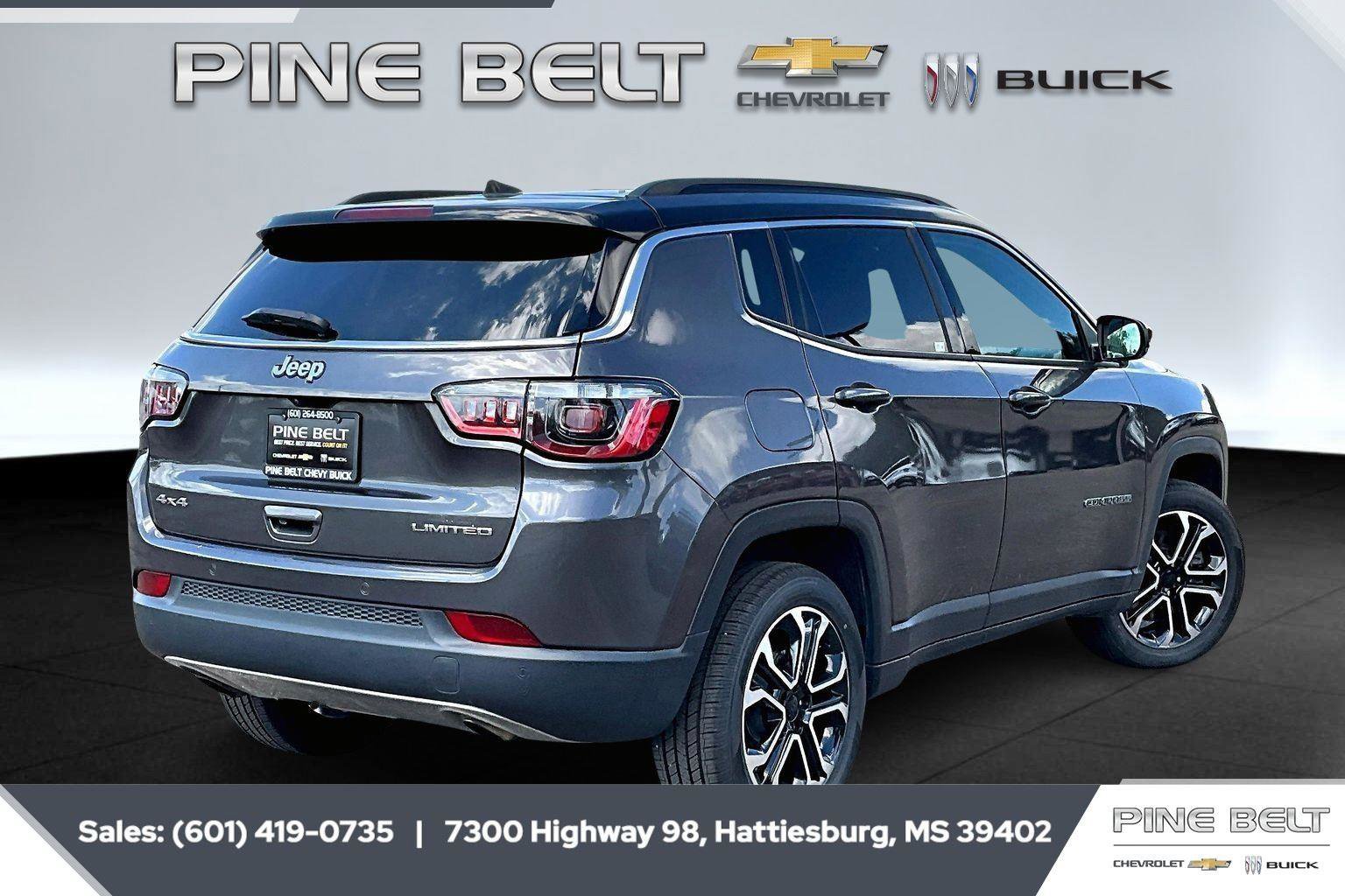 Used 2023 Jeep Compass Limited image 11