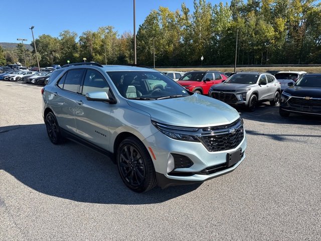 Used 2022 Chevrolet Equinox RS w/ RS Leather Package image 12