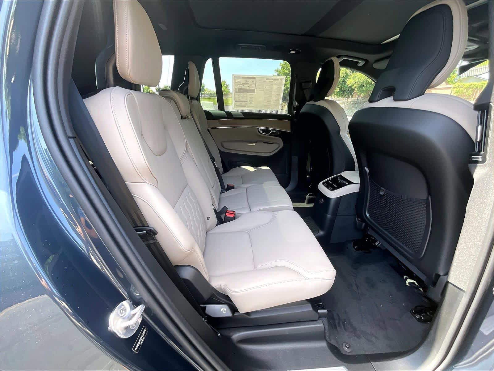 New 2026 Volvo XC90 T8 Plus w/ Protection Package AWD/4WD image 27