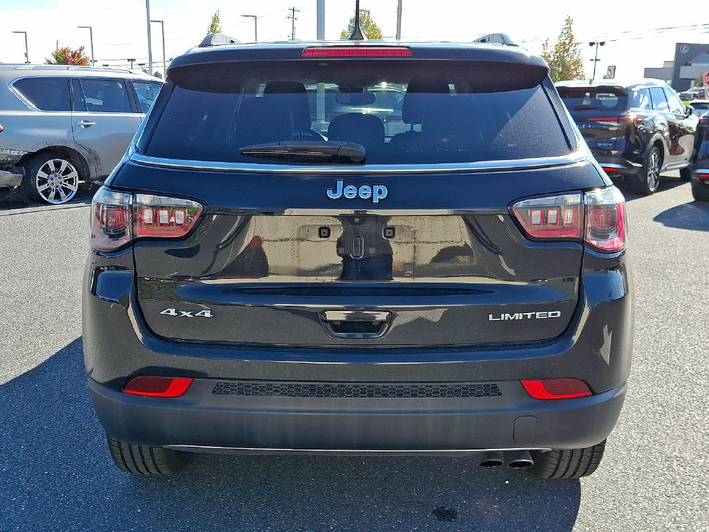 Used 2022 Jeep Compass Limited AWD/4WD image 5