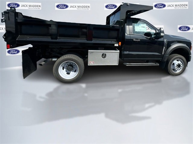 New 2025 Ford F550 4x4 Regular Cab Super Duty image 4