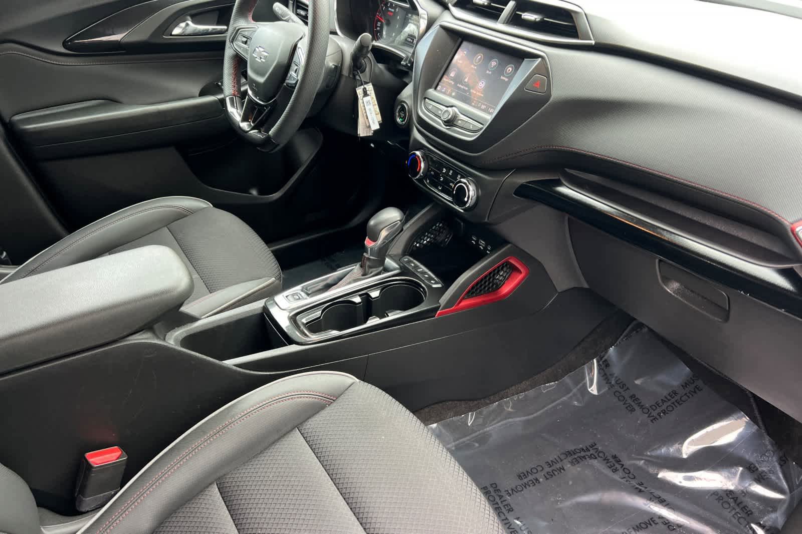 Used 2023 Chevrolet TrailBlazer RS FWD image 16