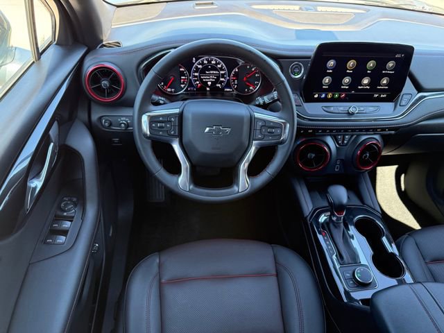 Used 2025 Chevrolet Blazer RS FWD image 27