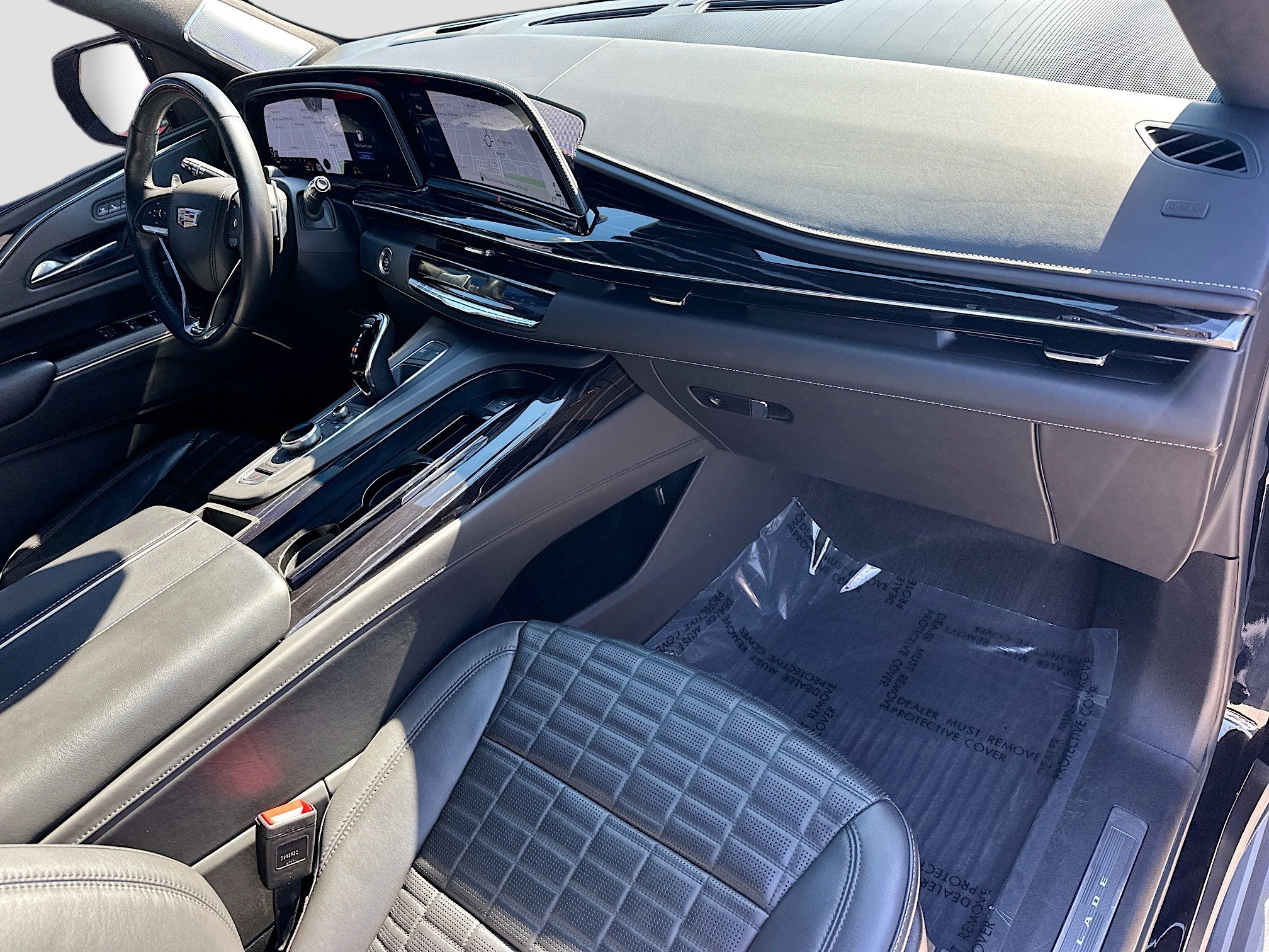 Used 2023 Cadillac Escalade V w/ LPO, Floor Liner Package image 34