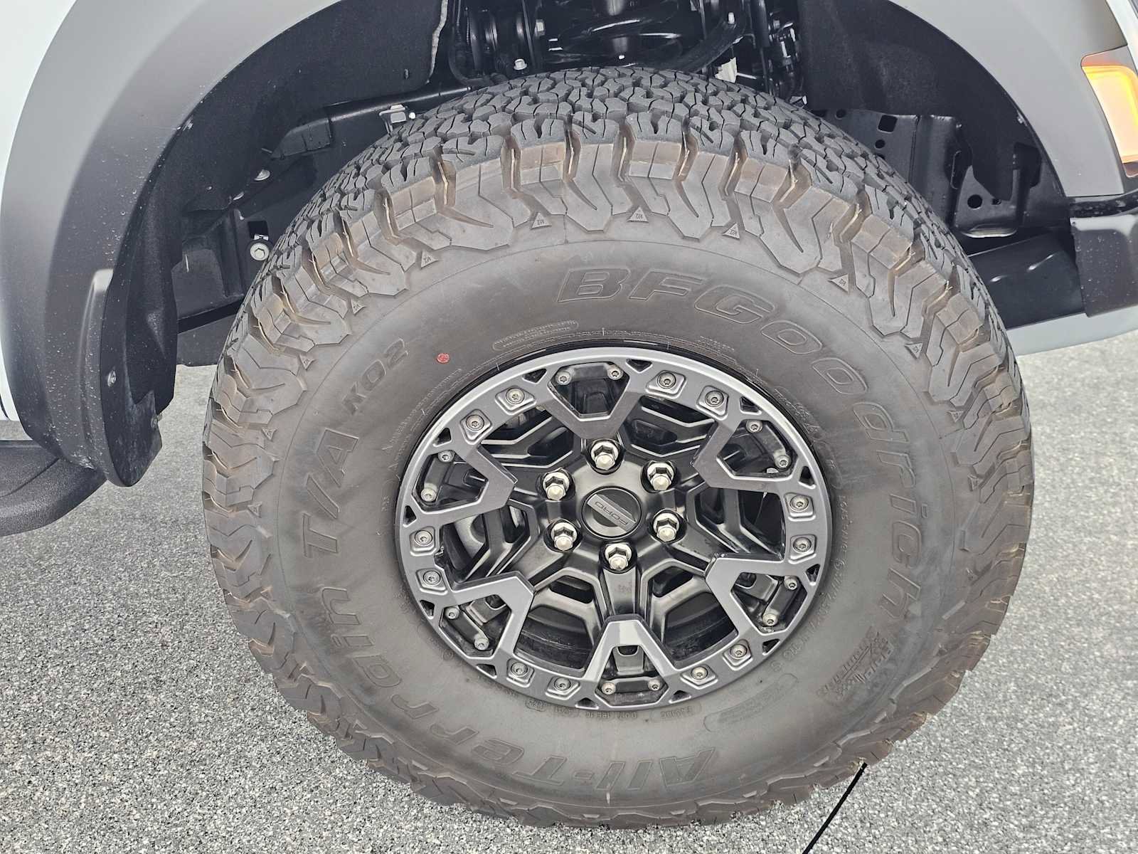 Used 2025 Ford F150 Raptor w/ Equipment Group 803A Raptor R image 9