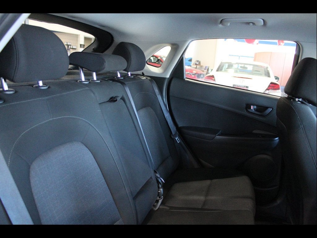 Used 2023 Hyundai Kona SEL AWD/4WD image 21