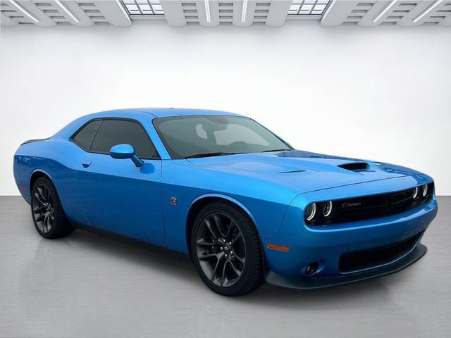 Used 2023 Dodge Challenger R/T Scat Pack w/ Plus Package RWD image 2