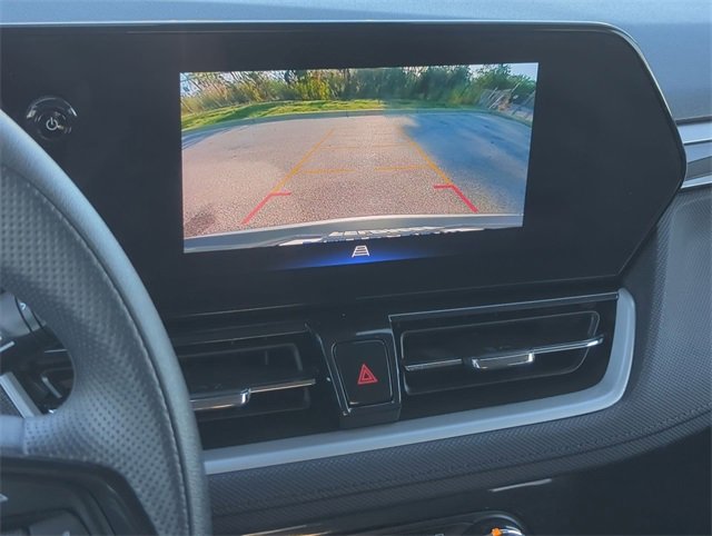 Used 2025 Chevrolet TrailBlazer LT w/ Driver Confidence Package image 18