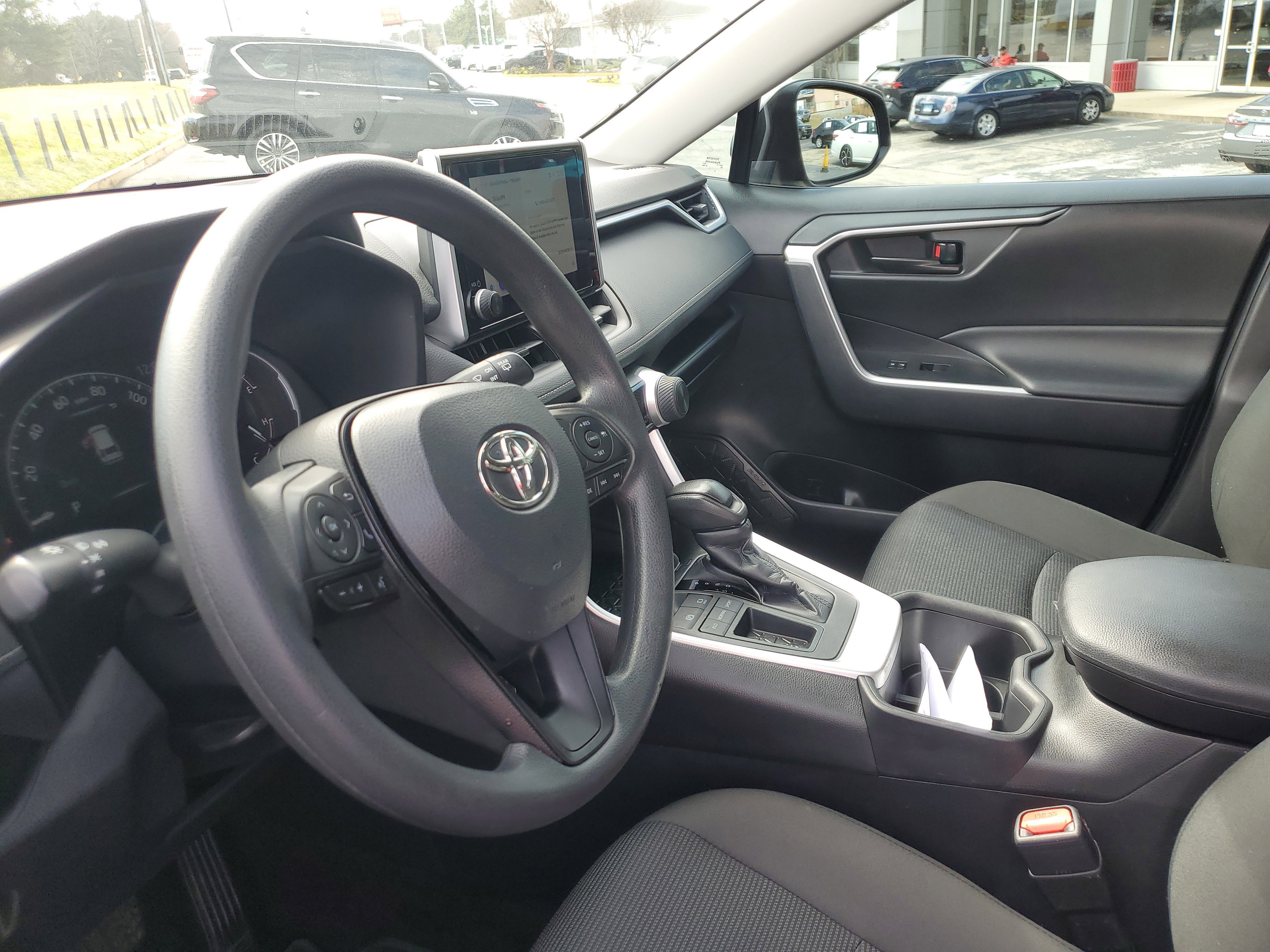 Used 2024 Toyota RAV4 LE image 18