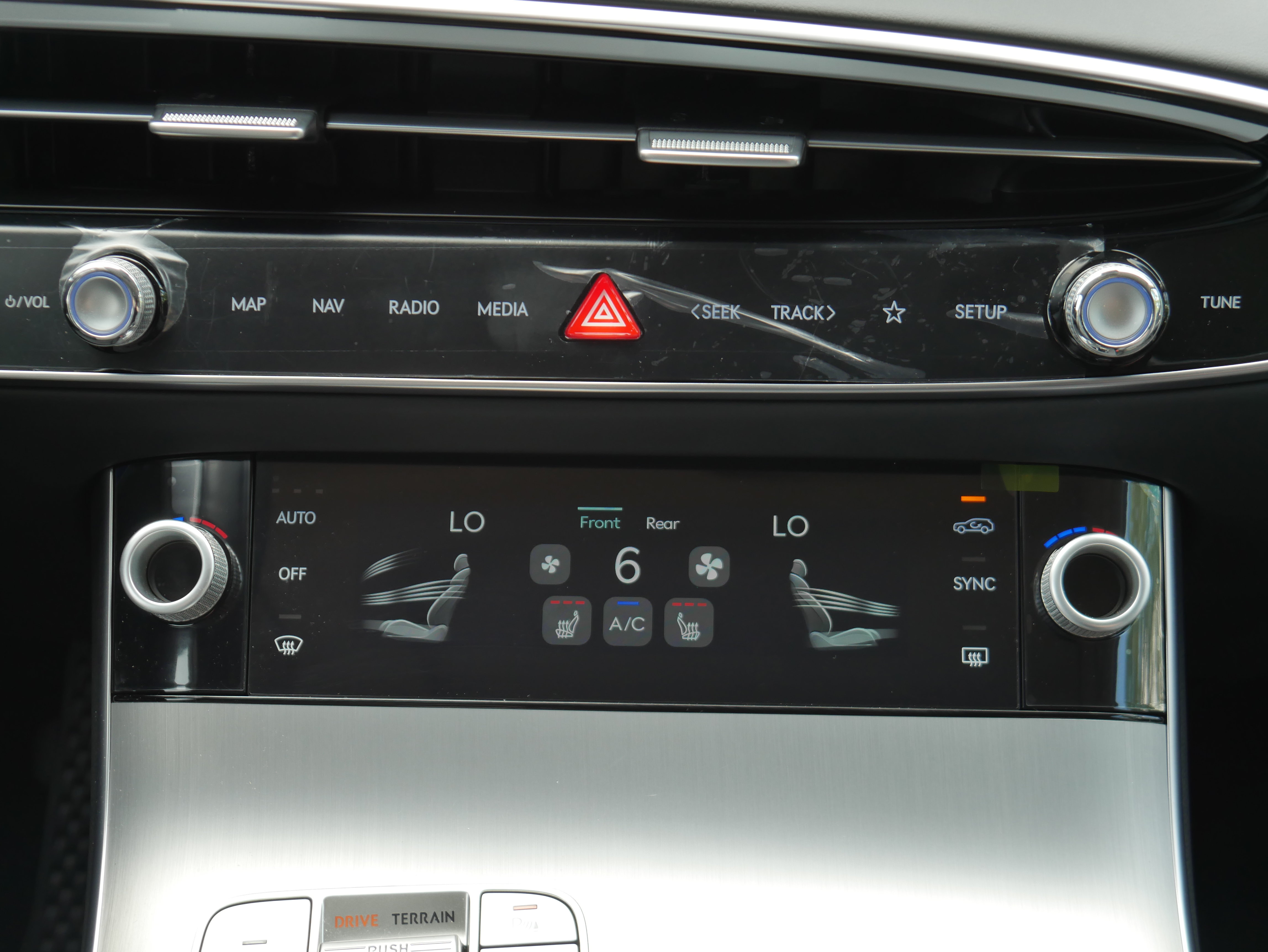 Used 2026 Genesis GV70 2.5T Select AWD/4WD image 21