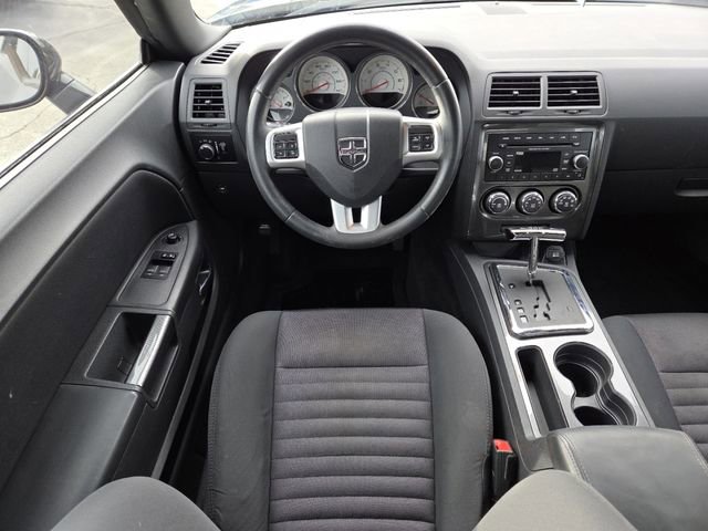 Used 2013 Dodge Challenger SXT image 23