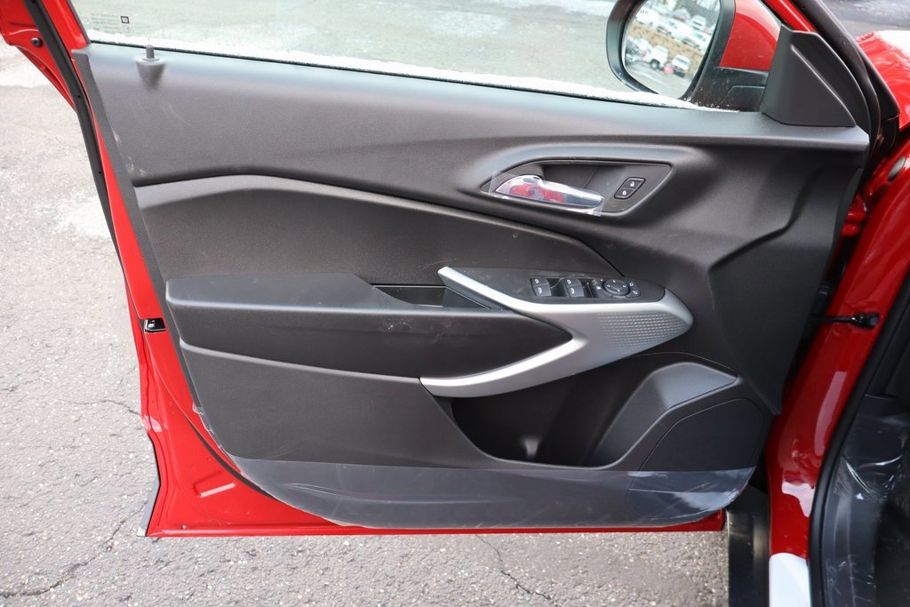 New 2026 Chevrolet Trax LS w/ LS Convenience Package image 4