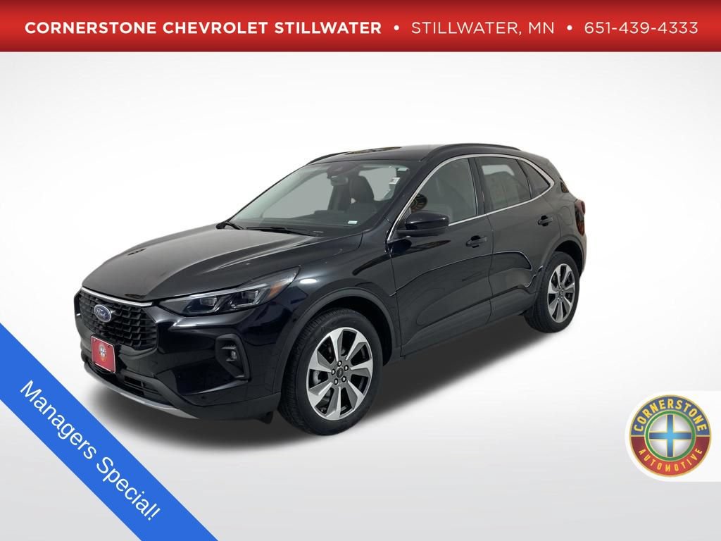 Used 2024 Ford Escape Platinum AWD/4WD image 1