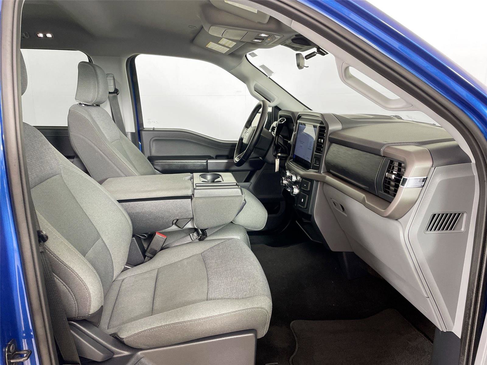 Used 2025 Ford F150 XLT w/ Equipment Group 301A Standard image 25