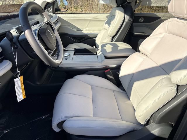 New 2026 Lincoln Navigator L Reserve w/ Jet Appearance Package AWD/4WD image 23
