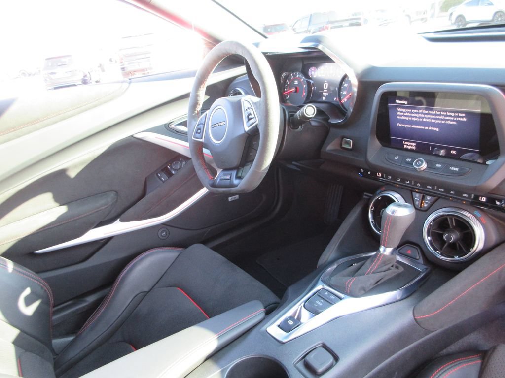 Certified 2022 Chevrolet Camaro ZL1 RWD image 24