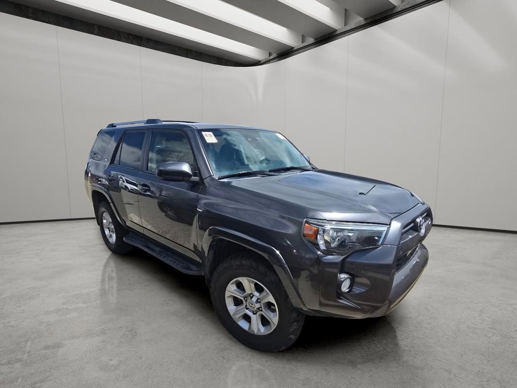 Used 2020 Toyota 4Runner SR5 AWD/4WD image 14