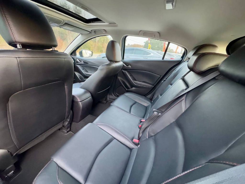 Used 2016 MAZDA MAZDA3 i Grand Touring image 10