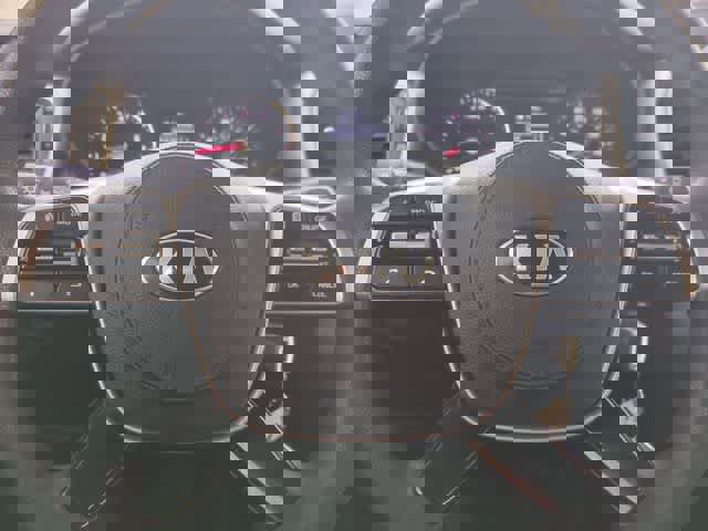 Used 2020 Kia Sorento LX image 22