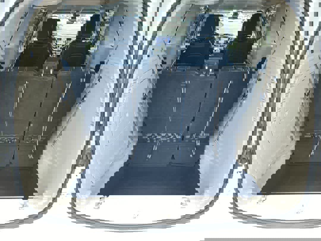 Used 2024 Chrysler Pacifica Select image 24