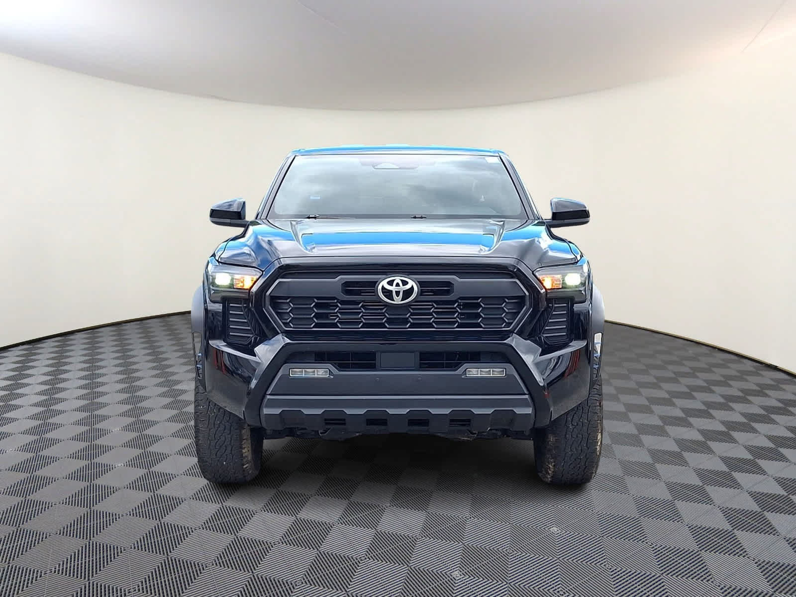 Used 2024 Toyota Tacoma TRD Off-Road AWD/4WD image 3