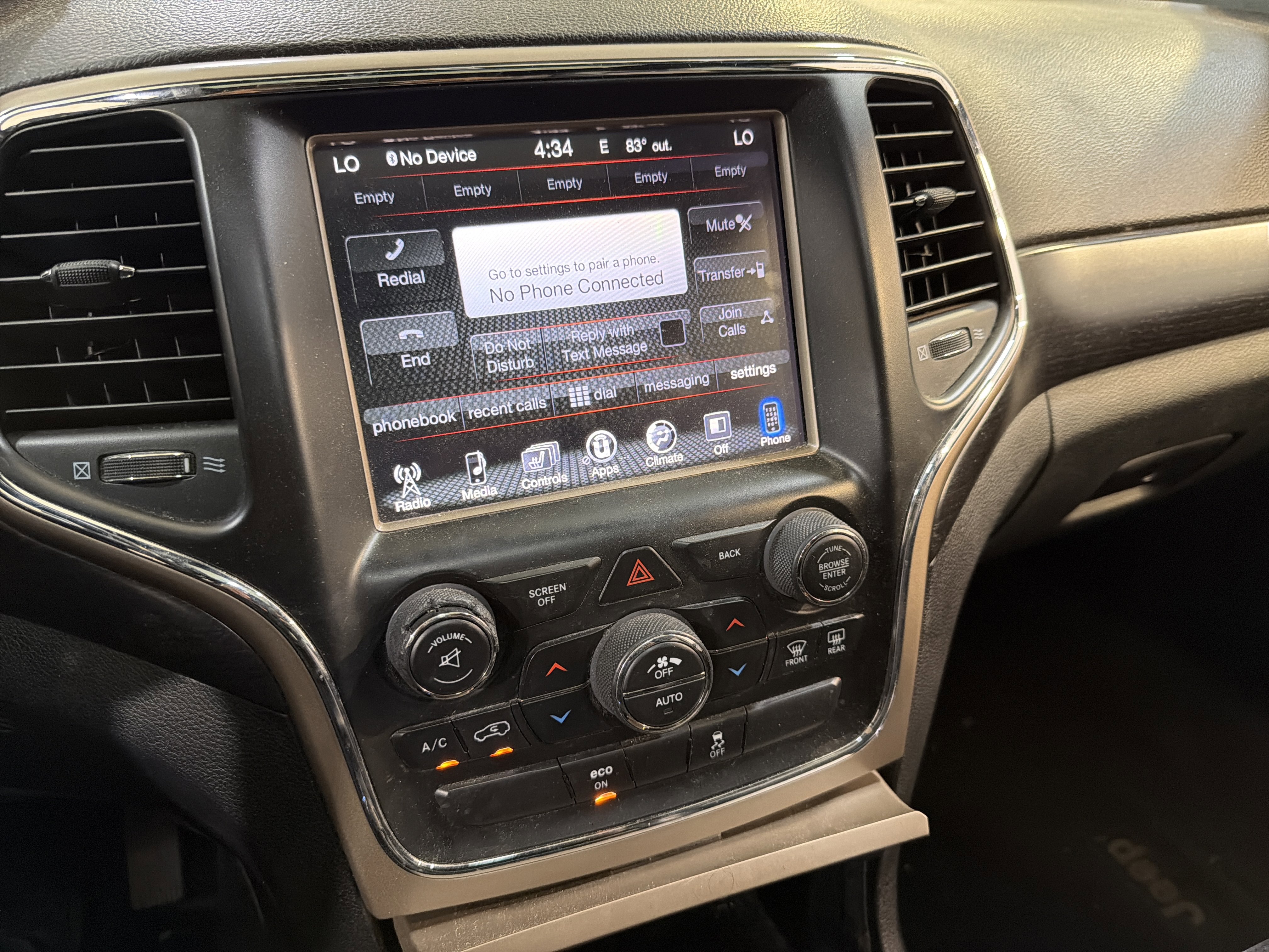 Used 2015 Jeep Grand Cherokee Altitude image 18