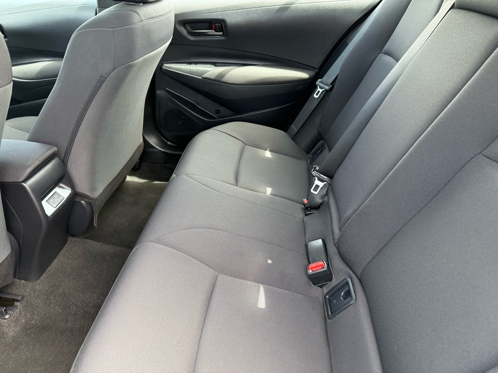 Used 2025 Toyota Corolla LE FWD image 26