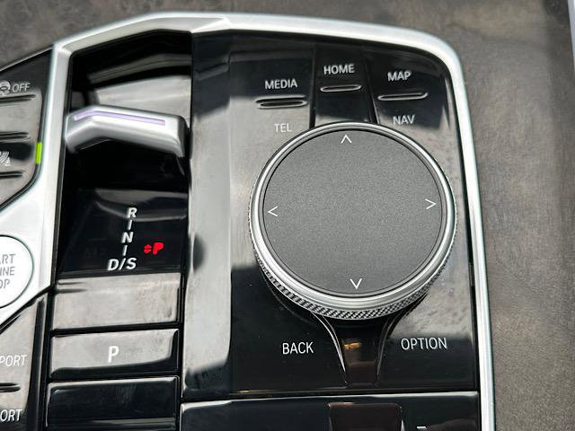 Certified 2024 BMW X7 xDrive40i w/ M Sport Package image 29