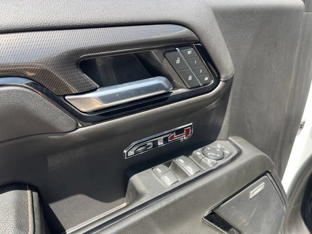 Used 2024 GMC Sierra 1500 AT4 w/ Technology Package AWD/4WD image 17