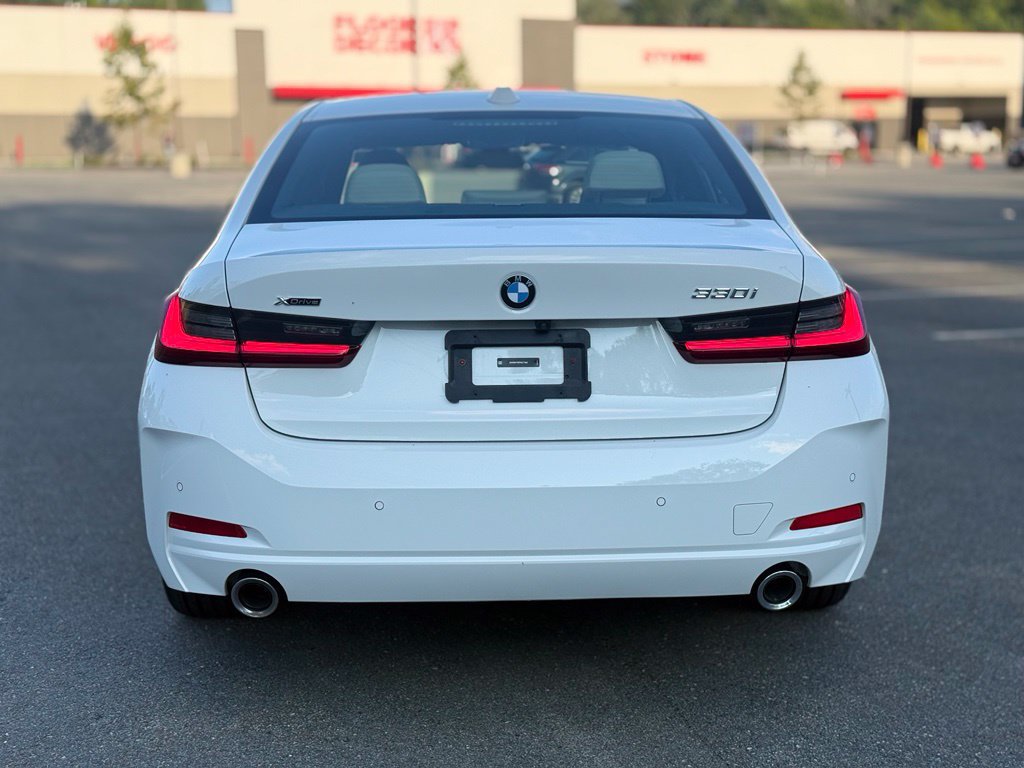 Certified 2023 BMW 330i xDrive Sedan w/ Driving Assistance Package AWD/4WD image 5